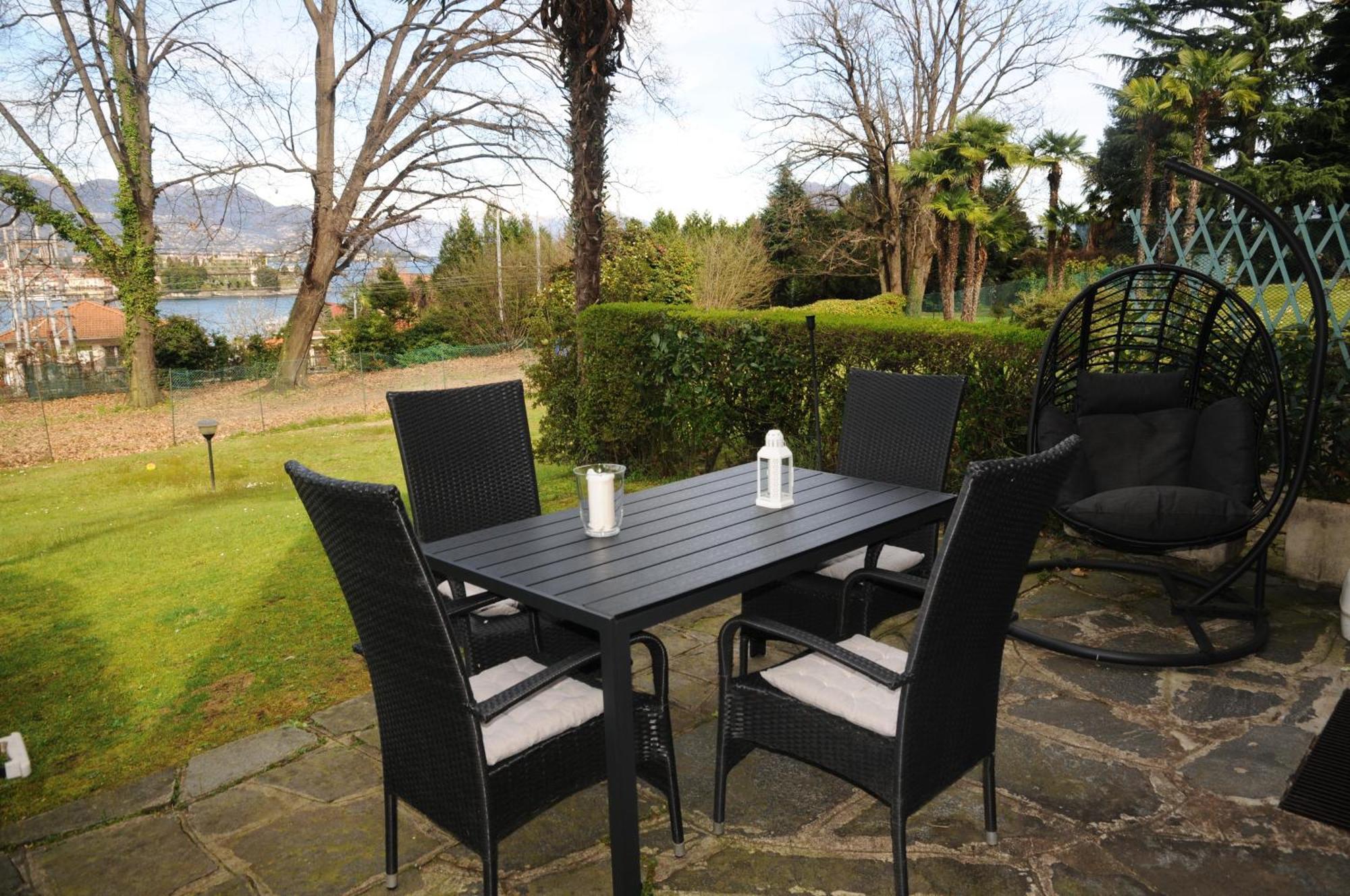 Lovingstresa3 Giardino Del Lago Kültér fotó